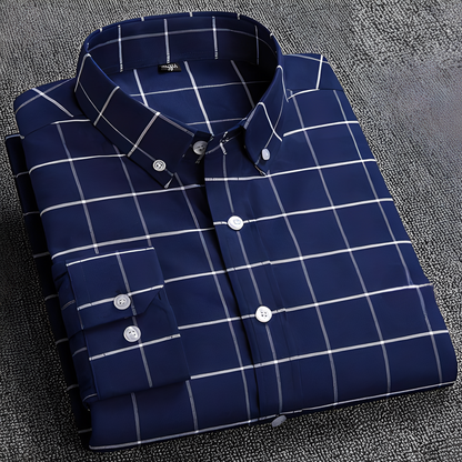 Men's long sleeve checked shirt with button-down collar and buttoned cuffs
