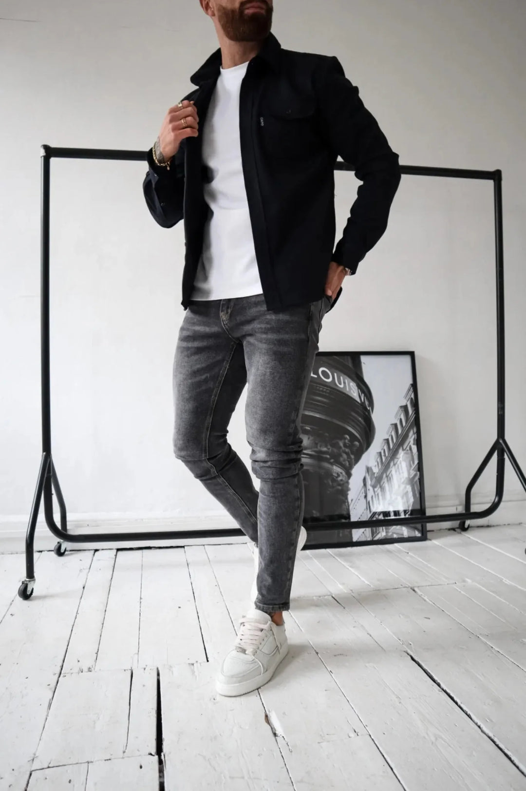 Men's long-sleeve button-up shirt jacket with two chest pockets