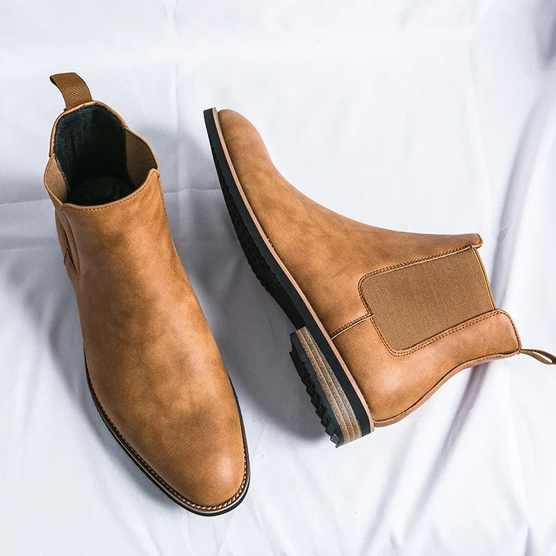 Men's leather Chelsea boots