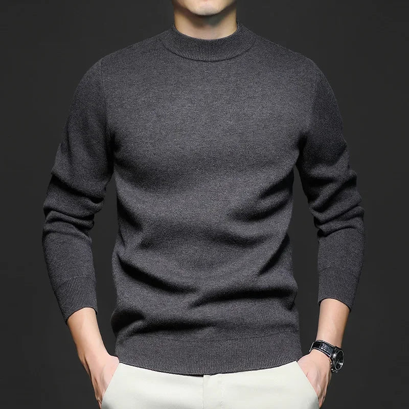 Men's plain mock-neck sweater with ribbed trims