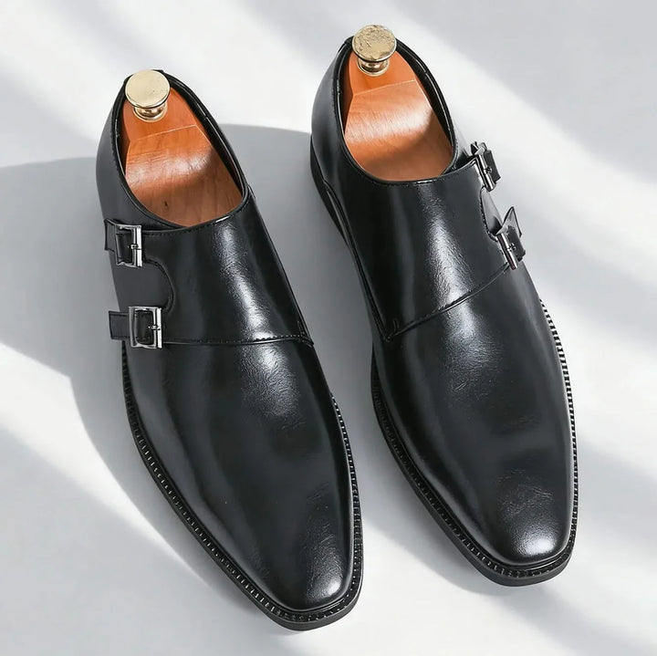 Monk strap loafers with buckle fastening