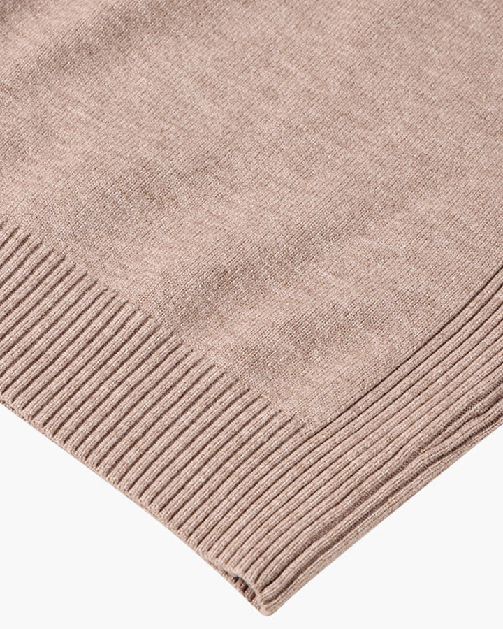 Men's slim-fit ribbed turtleneck sweater with long sleeves