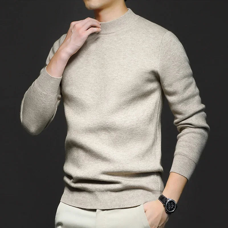Men's plain mock-neck sweater with ribbed trims