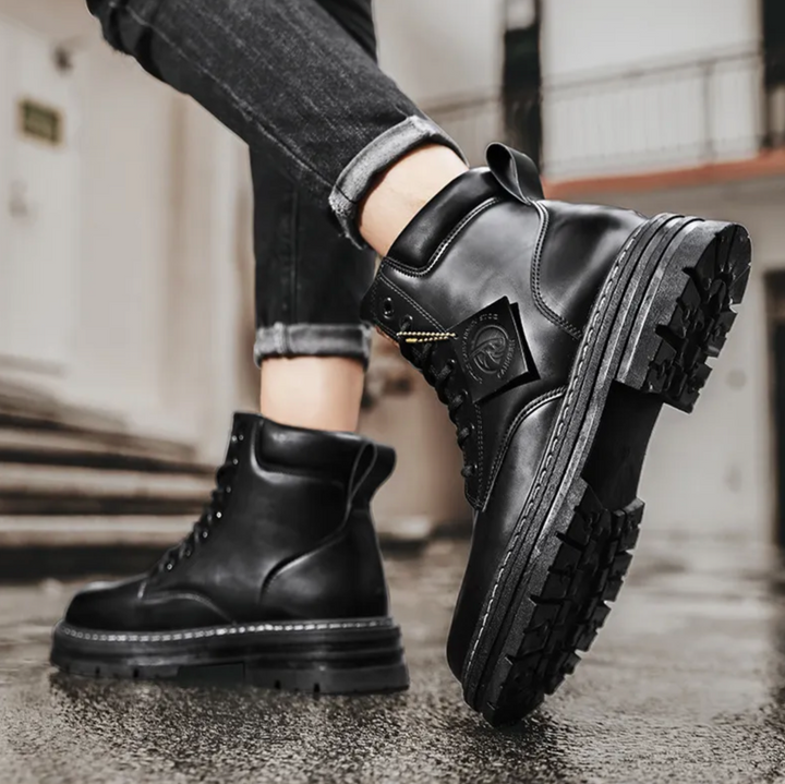 Men's lace-up ankle boots with round toes, padded collars and lugged soles