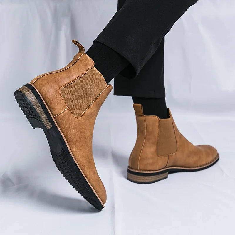Men's leather Chelsea boots