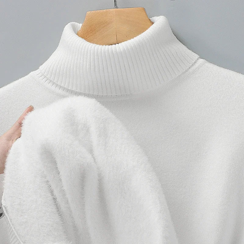 Plain turtleneck jumper with long sleeves