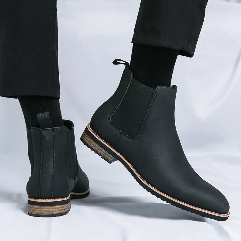 Men's leather Chelsea boots