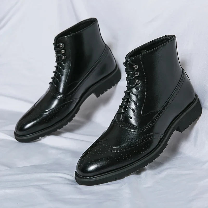 Men's lace-up brogue ankle boots with wingtip toe detailing