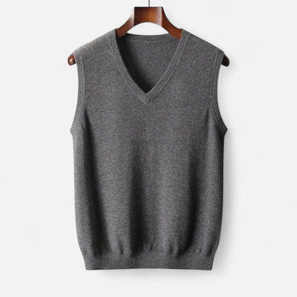 Men's sleeveless V-neck knitted jumper with ribbed trims