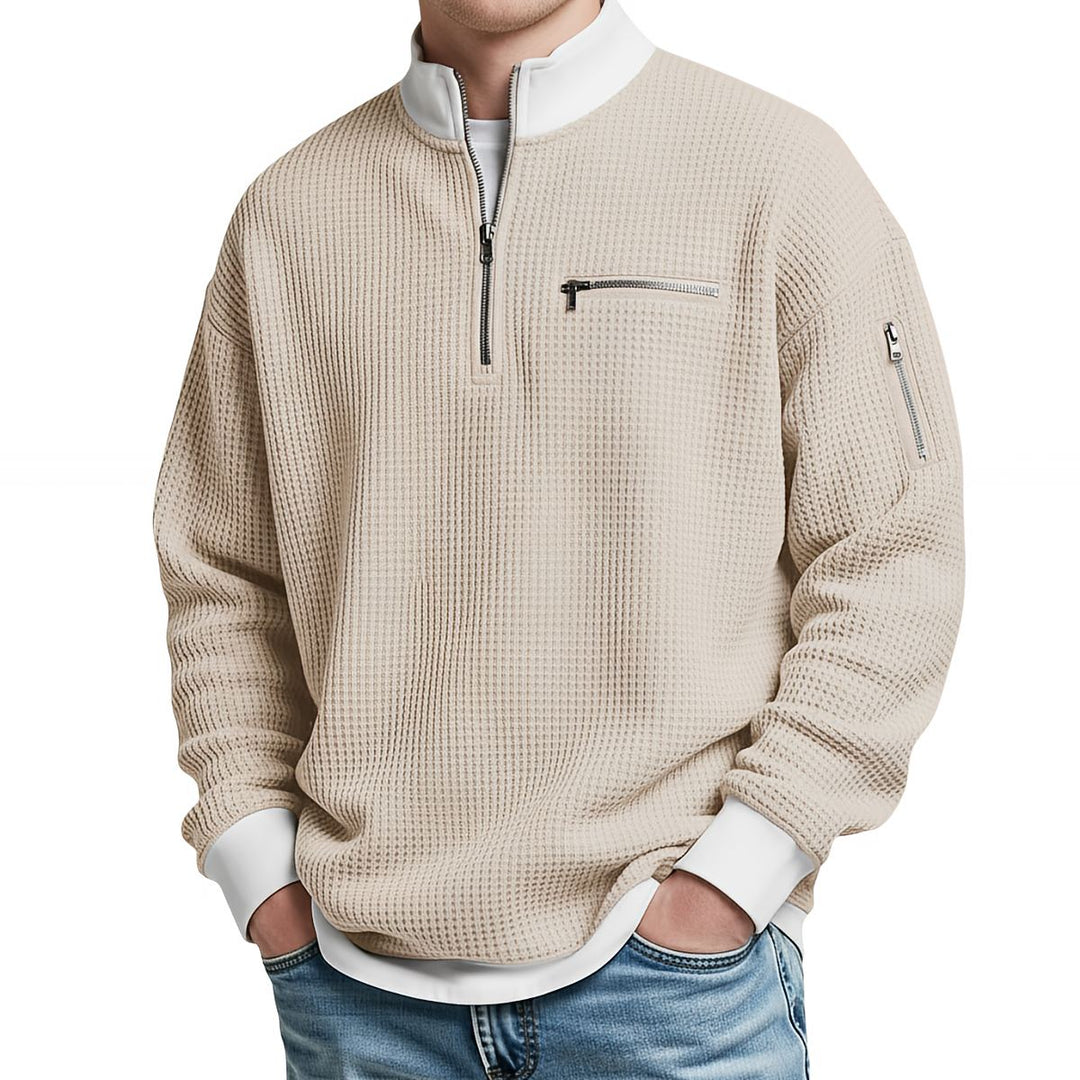 Men's textured half-zip jumper with stand collar and zipped pockets