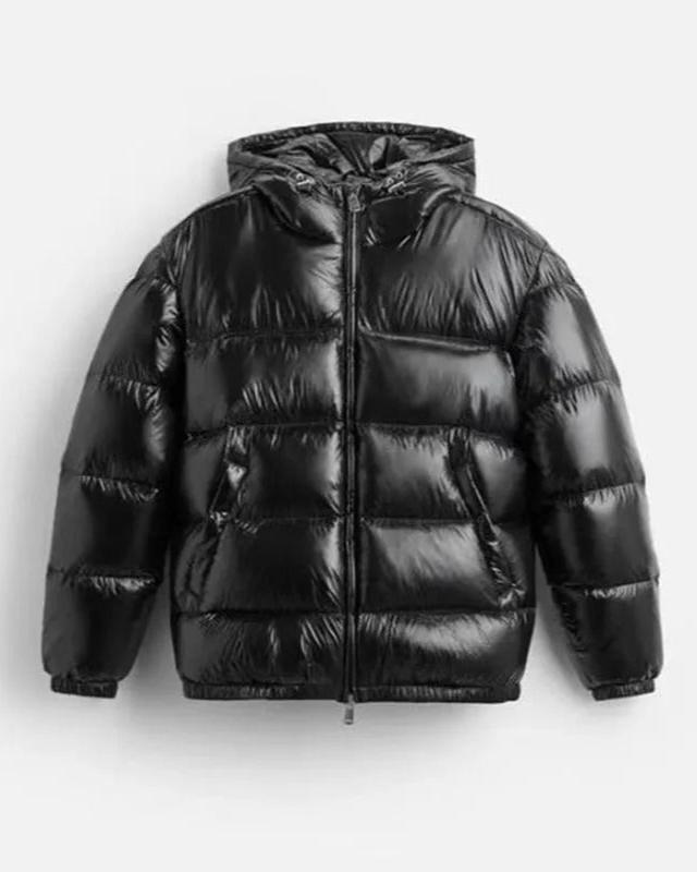 Men's hooded quilted puffer jacket with zip pockets