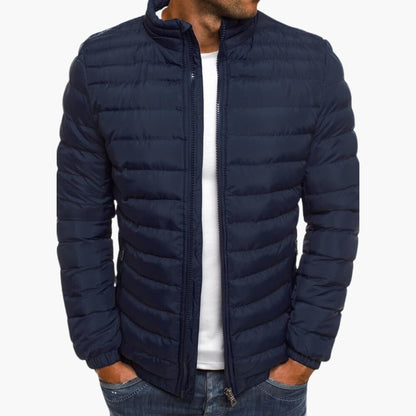 Men's quilted puffer jacket with stand collar, long sleeves and zipped pockets