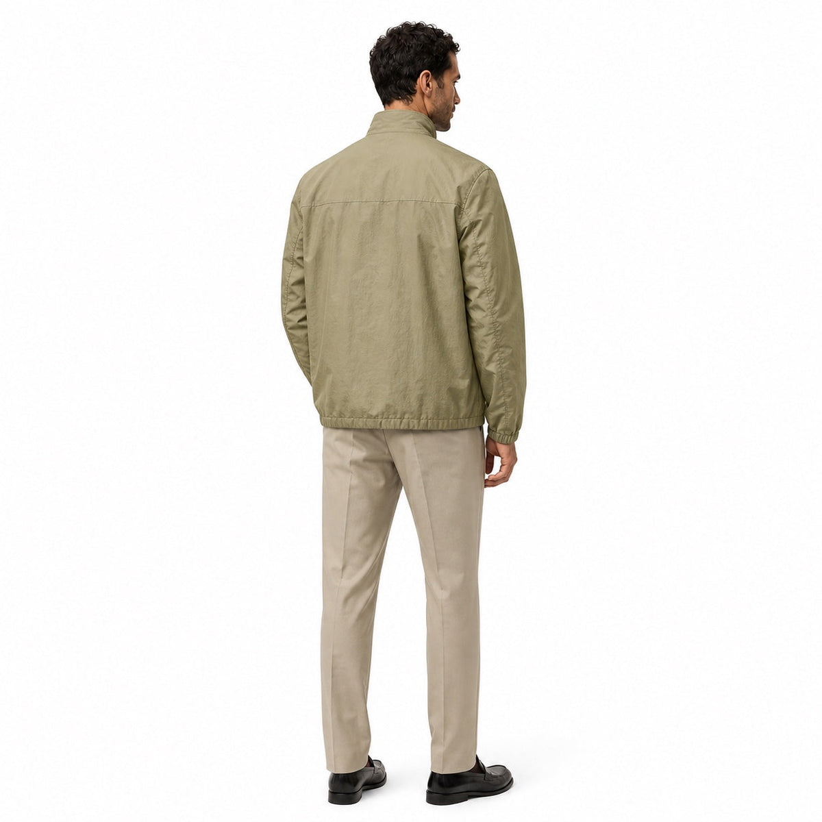 Men's plain windbreaker jacket with stand collar, long sleeves and zipped pockets