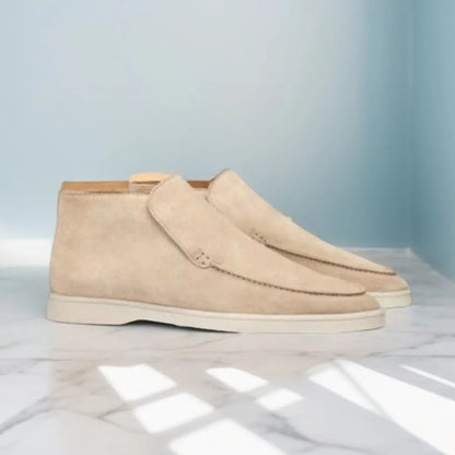 Men's slip-on loafers with stitched moccasin detailing and flat contrasting soles