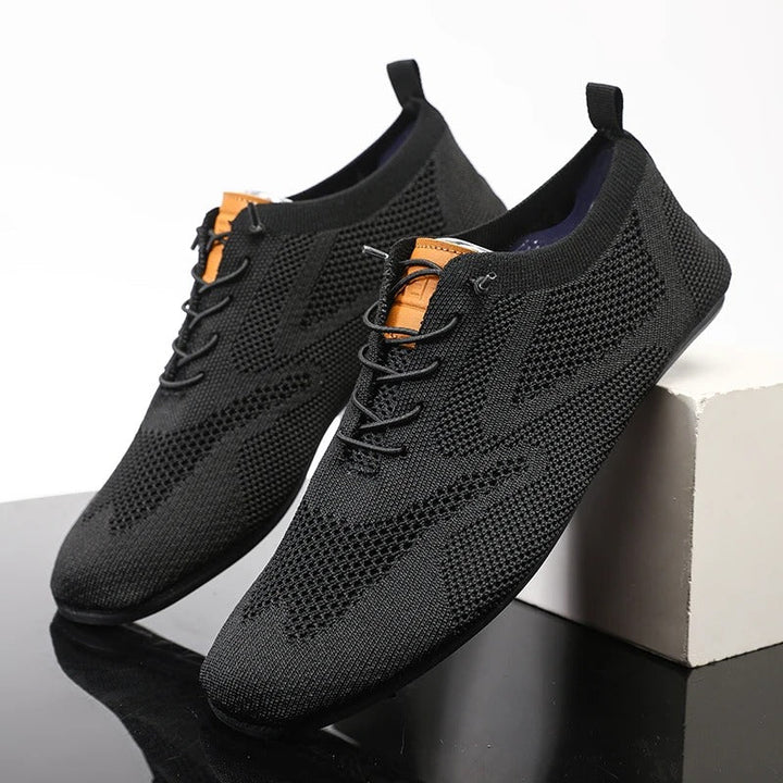 Mesh knit slip-on shoes with round toe
