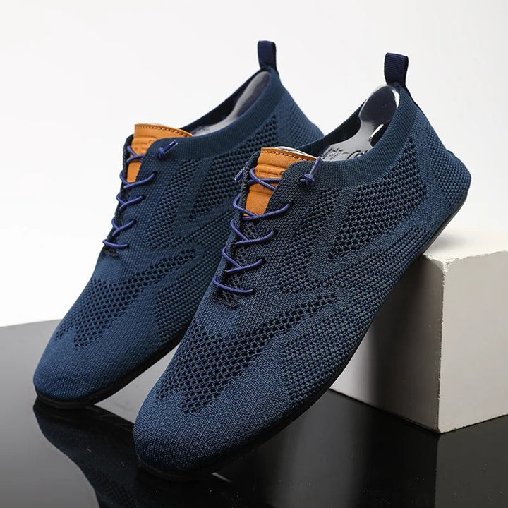 Mesh knit slip-on shoes with round toe