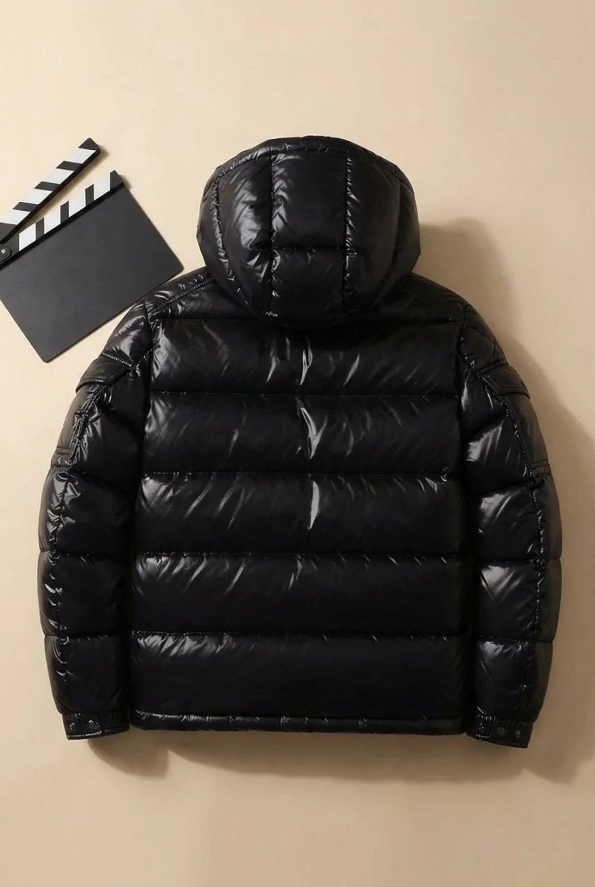 Men's quilted hooded puffer jacket with zip fastening and multiple pockets