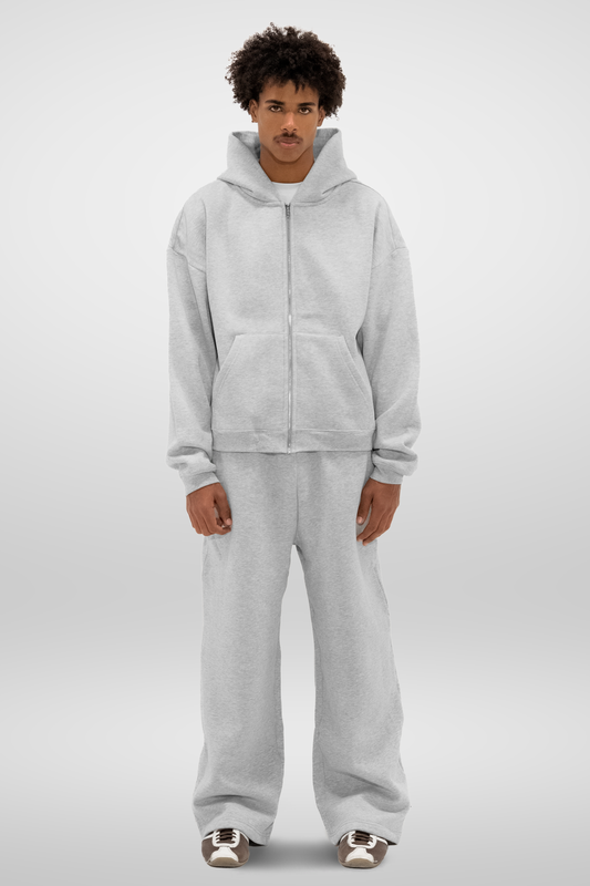 Men's grey zip-up hoodie with hood, long sleeves and kangaroo pocket