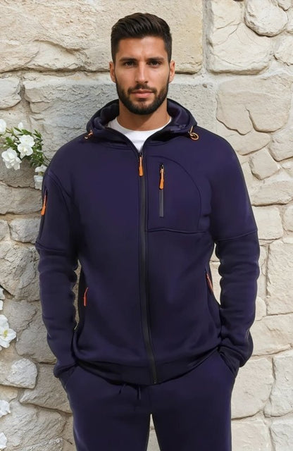 Men's hooded full-zip jacket with zipped chest and side pockets