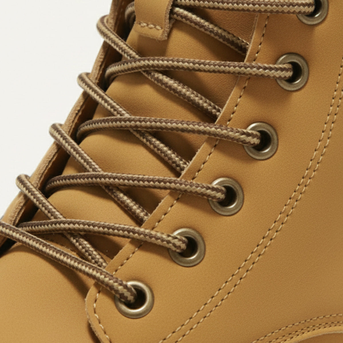 Men's lace-up ankle snow boot with padded collar and lugged sole