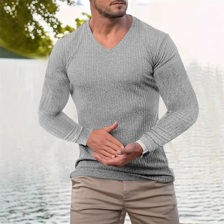Men's ribbed V-neck sweater with long sleeves