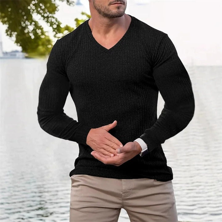 Men's ribbed V-neck sweater with long sleeves