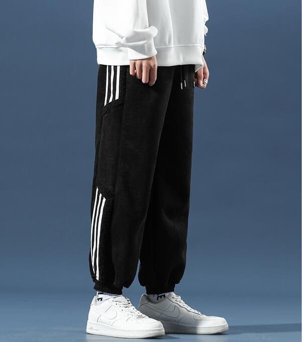 Men's fleece jogger trousers with contrast side stripes and elasticated cuffs