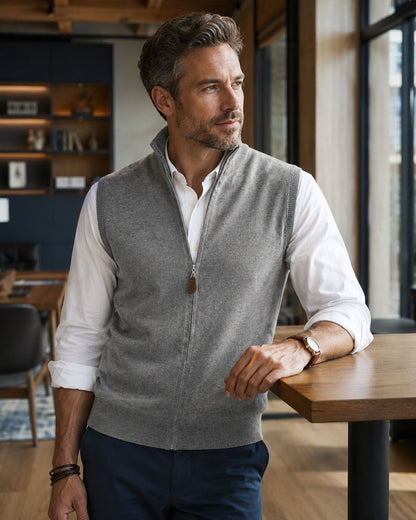 Men's knitted zip-up vest with mock neck and side pockets