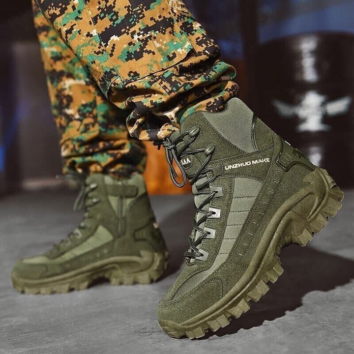 Men's high-top lace-up hiking work boots with lugged soles