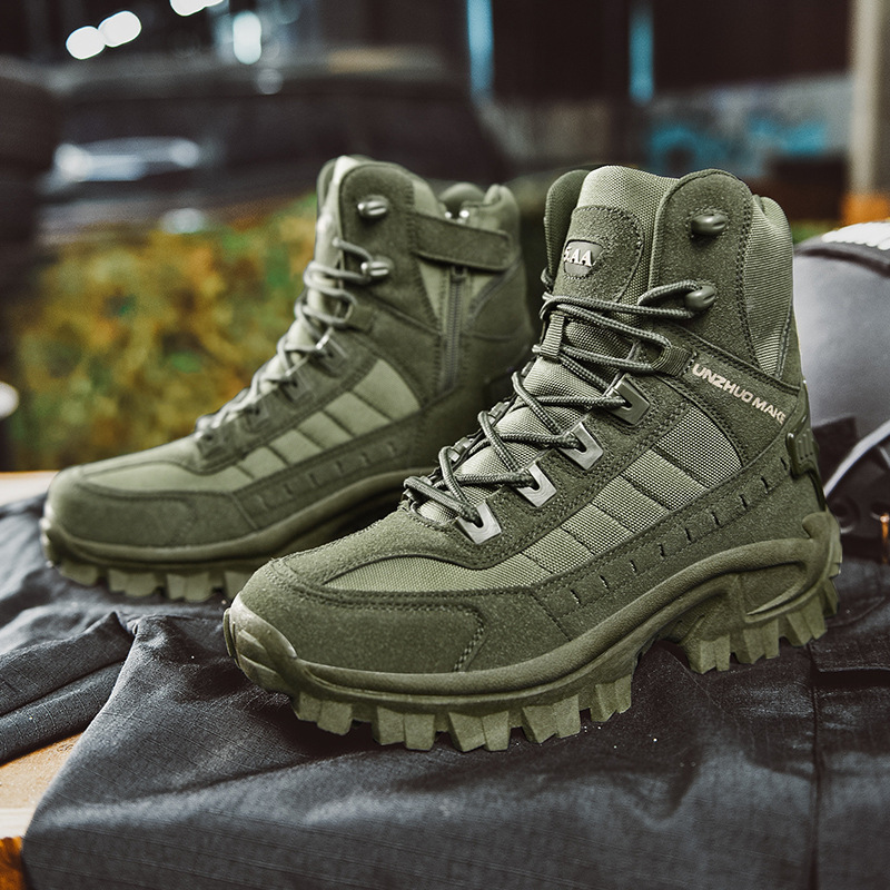 Men's high-top lace-up hiking work boots with lugged soles