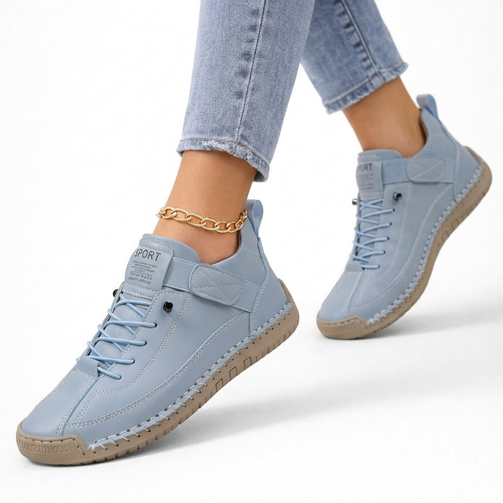Low-top lace-up sneakers with contrast side panels