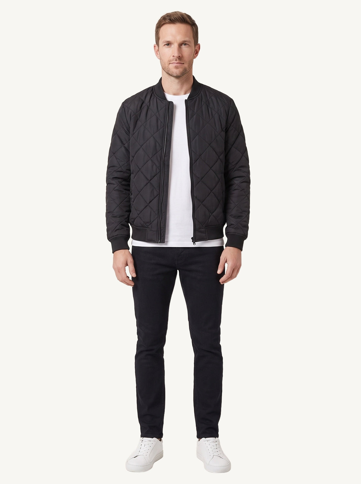 Men's diamond-quilted bomber jacket with ribbed trims and zip fastening