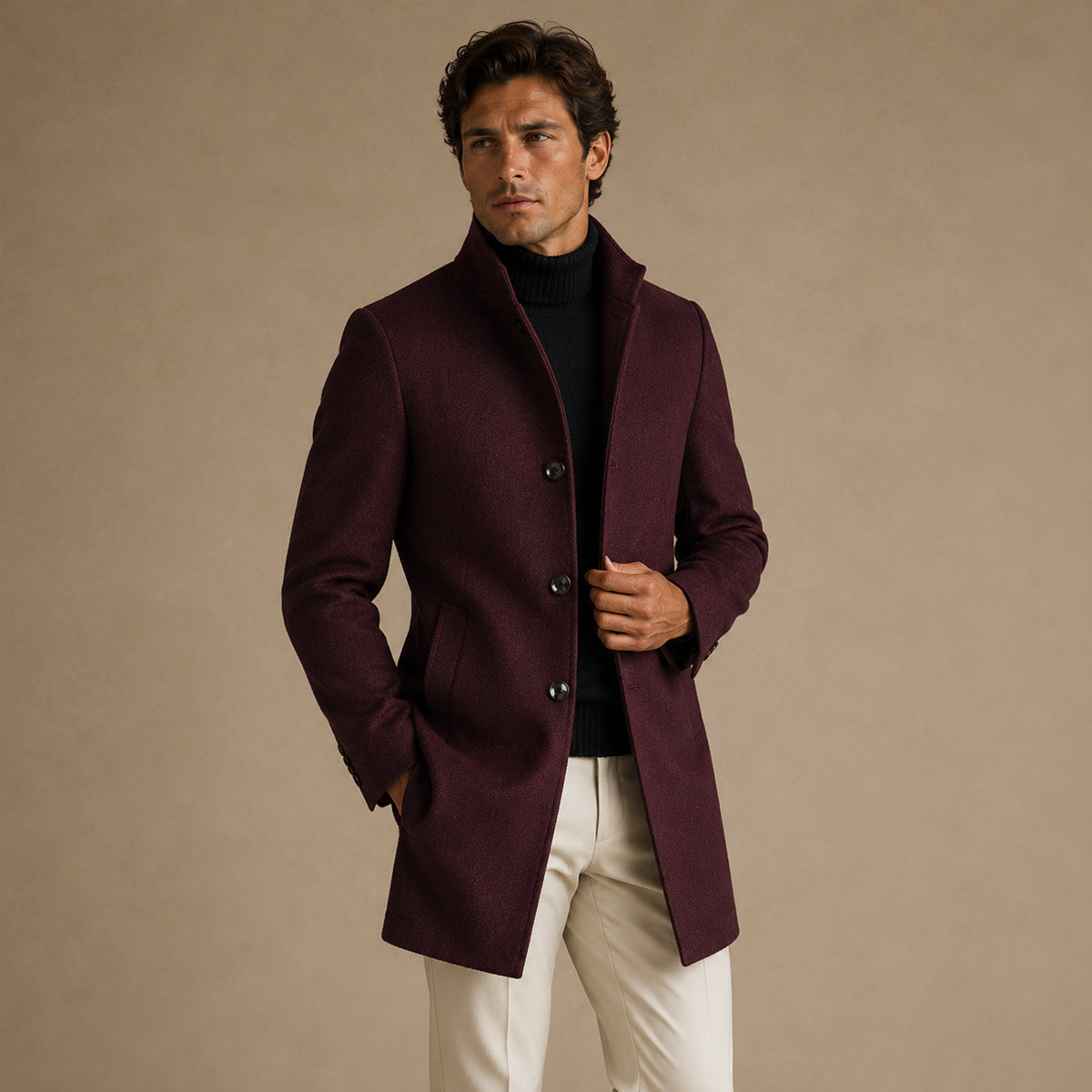 Men's single-breasted overcoat with notched lapels, long sleeves and side pockets