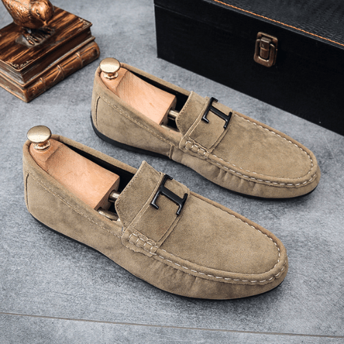 Men's loafers with H buckle detail and moccasin stitching